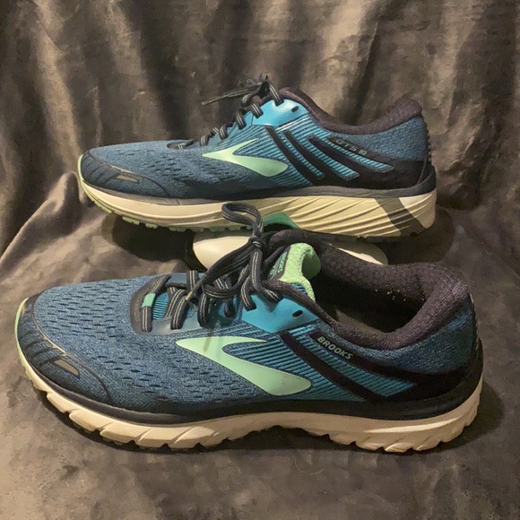 ✨✨Women’s brooks shoes size 11 ✨✨ - Picture 2 of 8